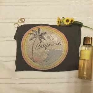 California Old Navy Tee-Shirt